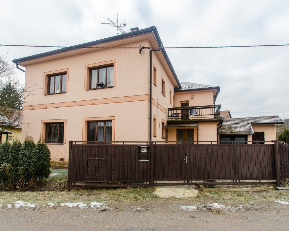Prodej dvougeneračního domu v Dolní Čermné